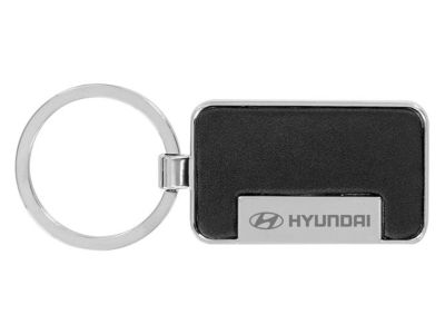 Hyundai Keychain with a Black leather insert 00402-24208